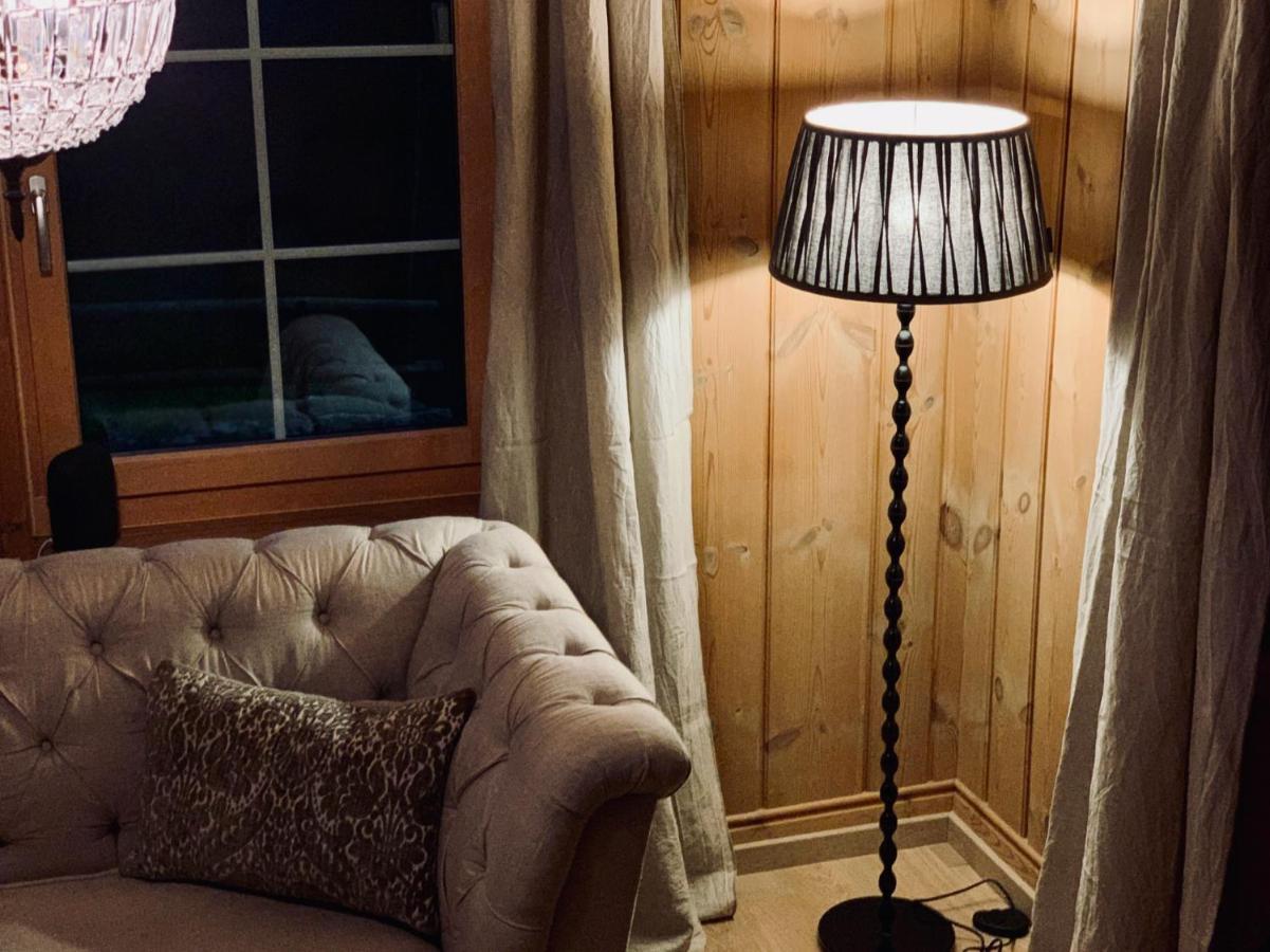 Casa Pasch - Boutique Bed And Breakfast In Cumpadials Sumvitg Екстер'єр фото