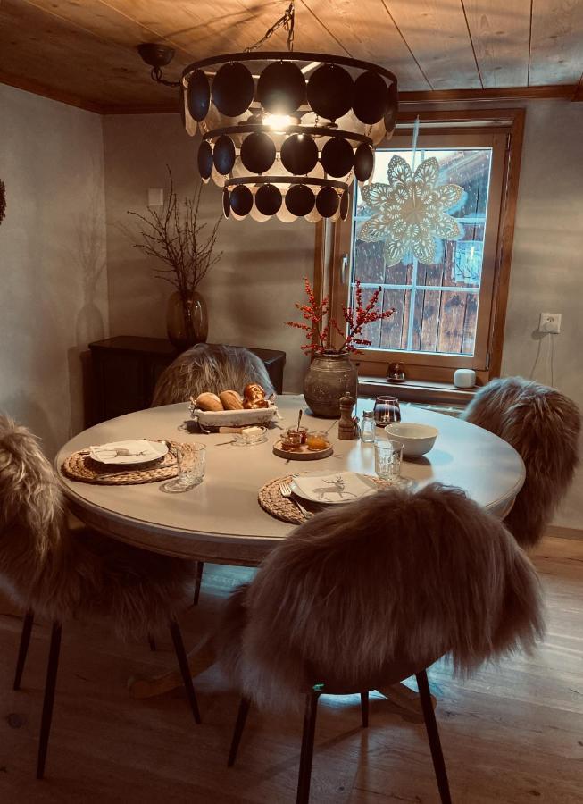 Casa Pasch - Boutique Bed And Breakfast In Cumpadials Sumvitg Екстер'єр фото
