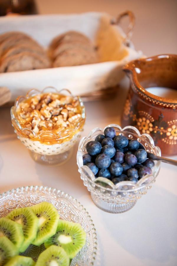 Casa Pasch - Boutique Bed And Breakfast In Cumpadials Sumvitg Екстер'єр фото